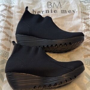bernie mev. Black Knit Platform Wedge Booties Size 41/10